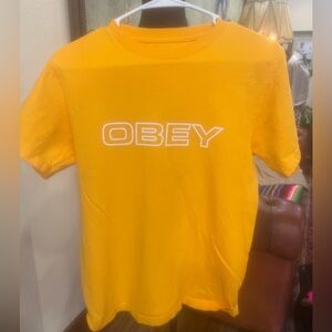 OBEY t shirt size small in EUC
